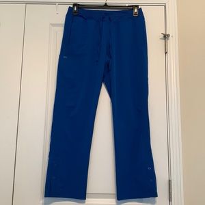 Barco One Scrub Pants. Size Medium Petite. Royal Blue.